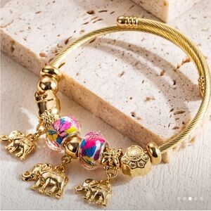 Crystal Bead And Elephant Pendant Stainless Steel Stretchable Bracelet NWOT